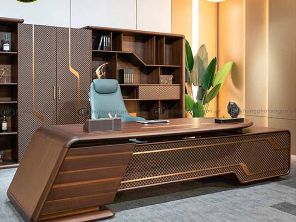 ban giam doc nhap khau bt gu 01d28 1